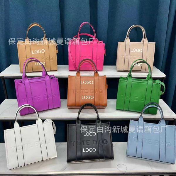 evening s 2022 autumn and winter new fashion letter indentation small tote women's handheld crossbody bag
evening s 2022 autumn and winter new fashion letter indentation small tote women's handheld crossbody bag