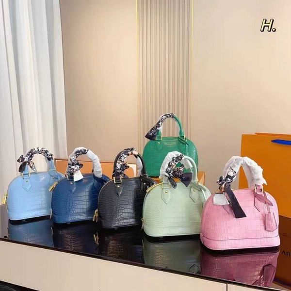 baobao women's 2023 new old flower shell bag mini water wave pattern handbag fashion one shoulder crossbody
baobao women's 2023 new old flower shell bag mini water wave pattern handbag fashion one shoulder crossbody