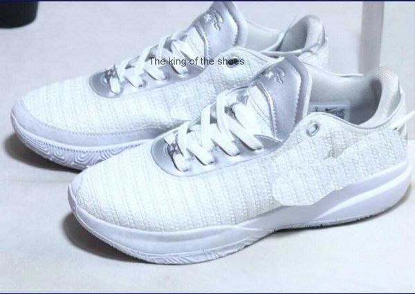 2022 mens what the lebron 20 xx basketball shoes gang james 20s sports sneakers space jam black red valentine s day christmas lebrons 7-12 a
2022 mens what the lebron 20 xx basketball shoes gang james 20s sports sneakers space jam black red valentine s day christmas lebrons 7-12 a