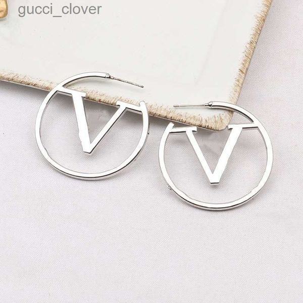 plated 925 silver luxury brand designers letters stud geometric famous women round crystal rhinestone pearl earring wedding party jewerlry c, Golden;silver
plated 925 silver luxury brand designers letters stud geometric famous women round crystal rhinestone pearl earring wedding party jewerlry c, Golden;silver
