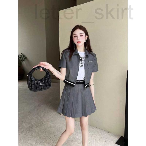 two piece dress designer 23 spring/summer new style stylish short suit coatslim half skirt pleated set h8wf, White
two piece dress designer 23 spring/summer new style stylish short suit coatslim half skirt pleated set h8wf, White