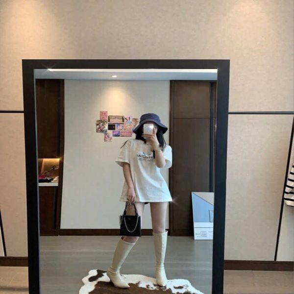 2023 new designer womens t shirt high-end correct edition classic blg crown wheat ear print sleeve t-shirt family unisex, White;black
2023 new designer womens t shirt high-end correct edition classic blg crown wheat ear print sleeve t-shirt family unisex, White;black