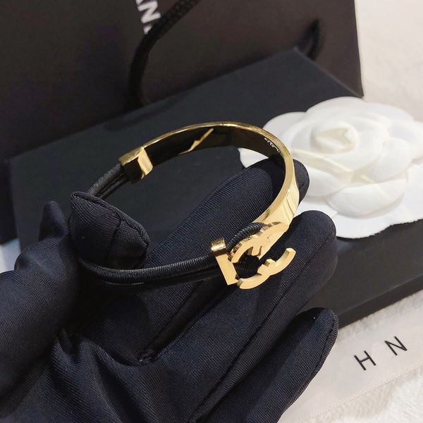 designer bangle bracelet 18k gold women's charm bracelet fashion black romantic cuff bracelet spring romantic princess jewelry bracelet
designer bangle bracelet 18k gold women's charm bracelet fashion black romantic cuff bracelet spring romantic princess jewelry bracelet