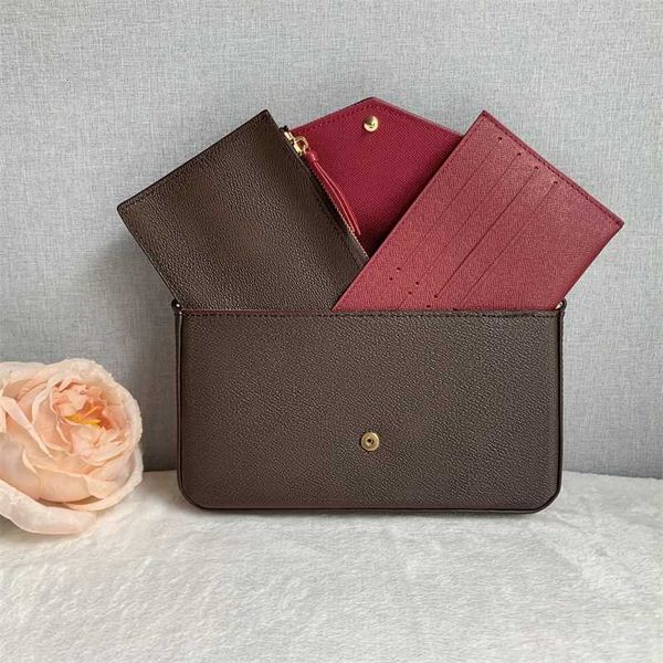 guangzhou vintage women's chain bag flip phone envelope classic checkerboard three piece card set
guangzhou vintage women's chain bag flip phone envelope classic checkerboard three piece card set