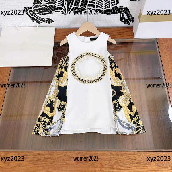 2023 designer girls dress baby clothes fashion sleeveless dress size 110-160 cm summer splicing design skirt new product, Red;yellow
2023 designer girls dress baby clothes fashion sleeveless dress size 110-160 cm summer splicing design skirt new product, Red;yellow
