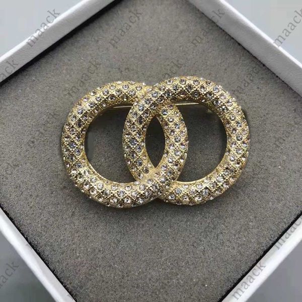 fashion designer brooches 18 gold plated diamond luxury with box m230411, Gray
fashion designer brooches 18 gold plated diamond luxury with box m230411, Gray