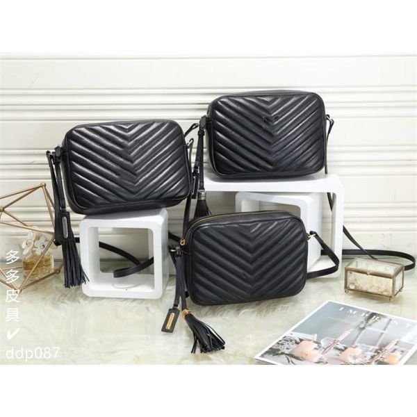 2023 new diamond tassel camera bag fashion women's one shoulder crossbody box guangzhou
2023 new diamond tassel camera bag fashion women's one shoulder crossbody box guangzhou