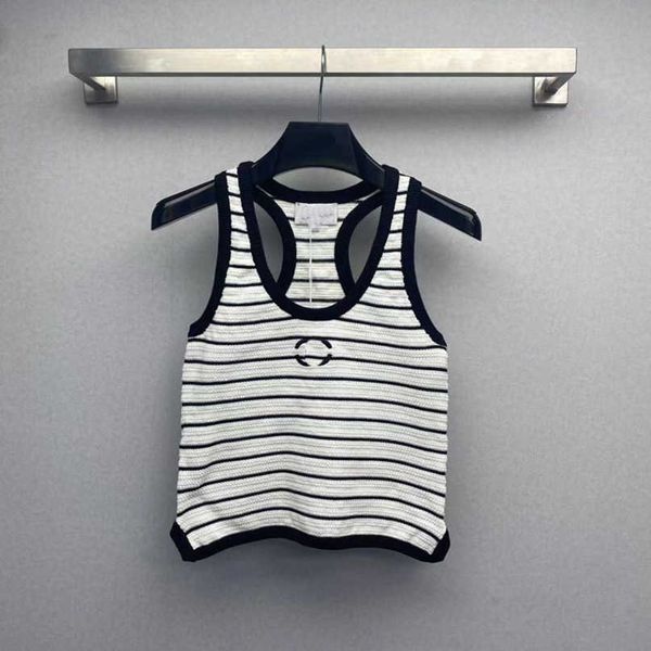 designer new women t shirt shirt classic stripe knitted for 2023 summer fit slim bottom tank, White;black
designer new women t shirt shirt classic stripe knitted for 2023 summer fit slim bottom tank, White;black