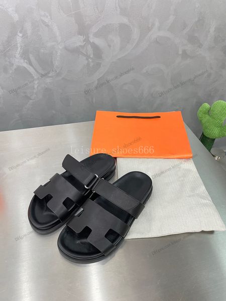 designer h chypre slippers beach classic flat sandals luxury summer lady leather flip flops men women slides new fancy slippers size 35-44 m, Black
designer h chypre slippers beach classic flat sandals luxury summer lady leather flip flops men women slides new fancy slippers size 35-44 m, Black