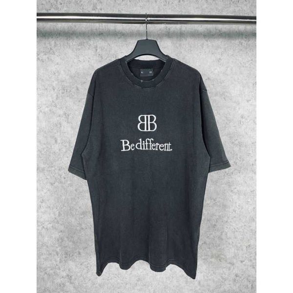 2023 new designer womens t shirt high-end shirt high edition 23 summer badge embroidery wash loose sleeve t-shirt, White;black
2023 new designer womens t shirt high-end shirt high edition 23 summer badge embroidery wash loose sleeve t-shirt, White;black
