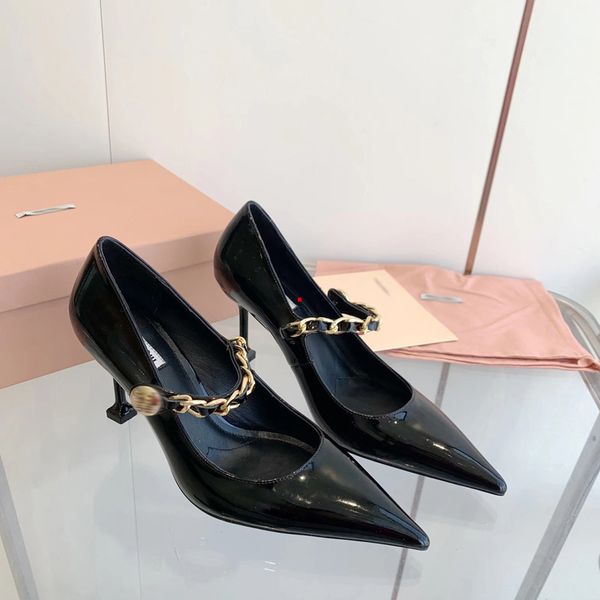 2023 fashion designer high heels dress shoes sandals women luxury glitter rivets triple black white patent leather suede party womens weddin
2023 fashion designer high heels dress shoes sandals women luxury glitter rivets triple black white patent leather suede party womens weddin