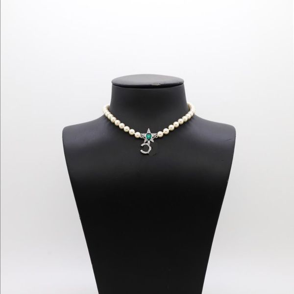 pendant necklaces luxury jewelry, fashionable platinum, emerald, rhinestone pendant, pearl necklace, Silver
pendant necklaces luxury jewelry, fashionable platinum, emerald, rhinestone pendant, pearl necklace, Silver