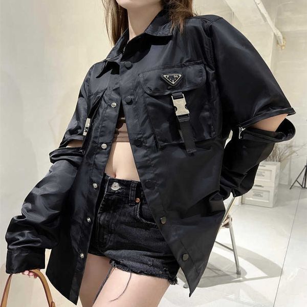 2023 womens designer t shirt tracksuit high edition removable nylon multi pocket solid black long sleeve shirt coat, White
2023 womens designer t shirt tracksuit high edition removable nylon multi pocket solid black long sleeve shirt coat, White