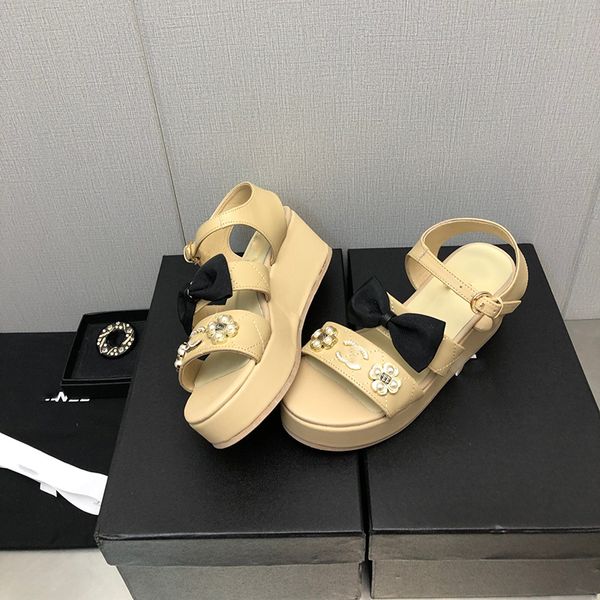 designer womens sandals platform table slippers leather bow hardware metal buckle ribbed flat patting women shoes beach shoes adjustable ank, Black
designer womens sandals platform table slippers leather bow hardware metal buckle ribbed flat patting women shoes beach shoes adjustable ank, Black