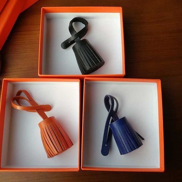 xinhe leather grass group pendant sheepskin hand sewing color matching tassel bag hanging car key chain keyrings charms wholesale, Slivery;golden
xinhe leather grass group pendant sheepskin hand sewing color matching tassel bag hanging car key chain keyrings charms wholesale, Slivery;golden