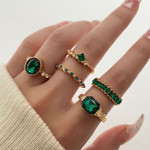band rings 1sets green crystal set for women gold plated vintage aesthetic geometric luxury lady jewelry gifts 2023 fashion 230410, Silver
band rings 1sets green crystal set for women gold plated vintage aesthetic geometric luxury lady jewelry gifts 2023 fashion 230410, Silver
