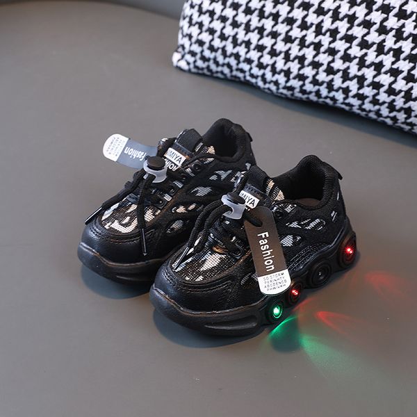 sneakers led light up kids sneakers breathable luminous running shoes baby girls casual shoes sports walking shoes children toddler shoes 8-, White
sneakers led light up kids sneakers breathable luminous running shoes baby girls casual shoes sports walking shoes children toddler shoes 8-, White