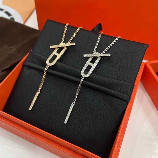 hollowed out pig nose necklace s925 sterling silver 8-line diamond pendant with a light luxury and simple tassel collarbone chain for women, Black
hollowed out pig nose necklace s925 sterling silver 8-line diamond pendant with a light luxury and simple tassel collarbone chain for women, Black