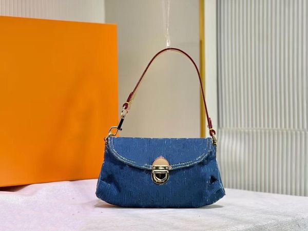 designer handbag shoulder bag messenger bag clutch bag high-end handbag high-quality fashion brand 2 different colors with exquisite packagi
designer handbag shoulder bag messenger bag clutch bag high-end handbag high-quality fashion brand 2 different colors with exquisite packagi