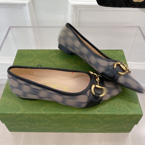 2023 fashion shoes high heels for women luxurys designers dress shoes classic rivets styles woman stiletto genuine leather point toe pumps o, Black
2023 fashion shoes high heels for women luxurys designers dress shoes classic rivets styles woman stiletto genuine leather point toe pumps o, Black
