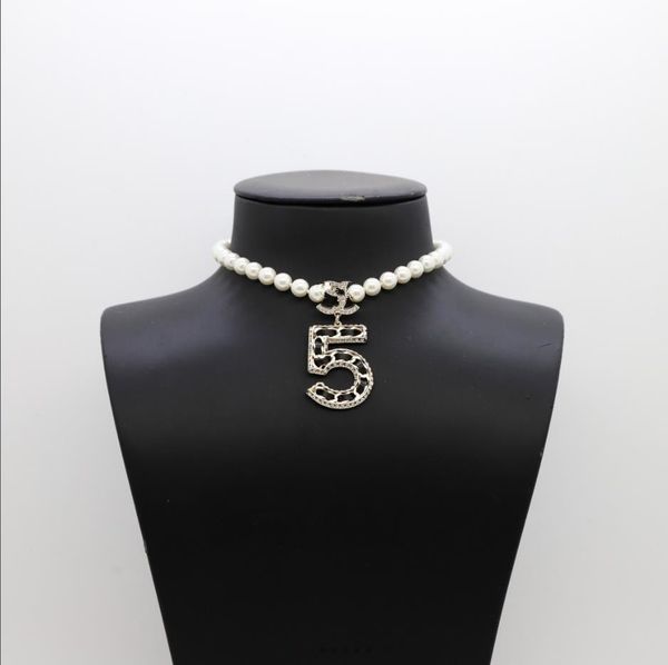 pendant necklaces luxury jewelry, popular and fashionable rhinestones, 5-line rhinestones, leather pendant, pearl necklace, Silver
pendant necklaces luxury jewelry, popular and fashionable rhinestones, 5-line rhinestones, leather pendant, pearl necklace, Silver