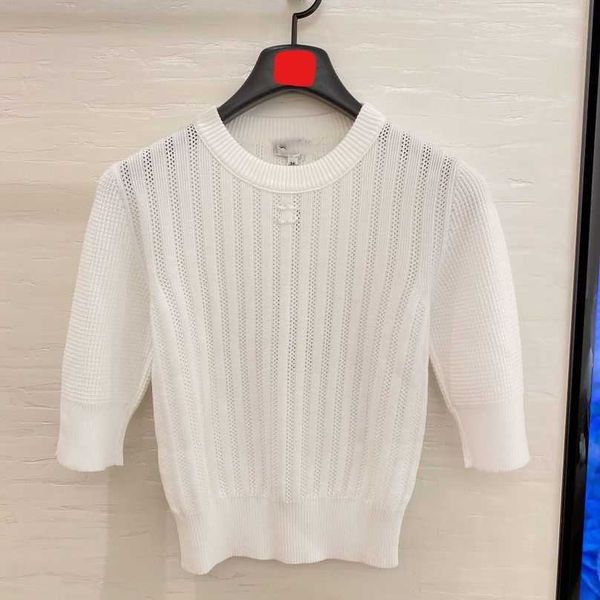 luxury designer women t shirt shirt spring 2023 celebrity embroidery cutout temperament sweet pullover round neck sleeve knitted women, White;black
luxury designer women t shirt shirt spring 2023 celebrity embroidery cutout temperament sweet pullover round neck sleeve knitted women, White;black
