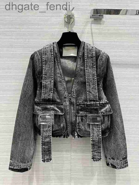 women's jackets designermilan runway 2023 new spring autumn v neck long sleeve panelled coats designer brand same style outerwear 0308-, Black;brown
women's jackets designermilan runway 2023 new spring autumn v neck long sleeve panelled coats designer brand same style outerwear 0308-, Black;brown