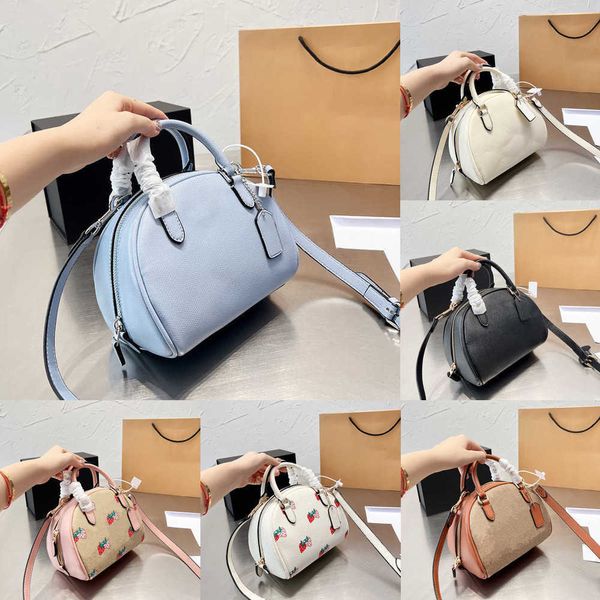 designer crossbody bags strawberry handbag women steamed bread bag designer luxury leather small half moom shoulder bag 220809
designer crossbody bags strawberry handbag women steamed bread bag designer luxury leather small half moom shoulder bag 220809