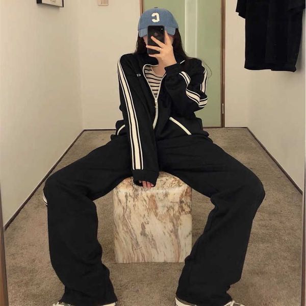 2023 womens designer t shirt tracksuit shirt early spring 2023 small letter embroidery ribbon sports jacket casual pants, White
2023 womens designer t shirt tracksuit shirt early spring 2023 small letter embroidery ribbon sports jacket casual pants, White