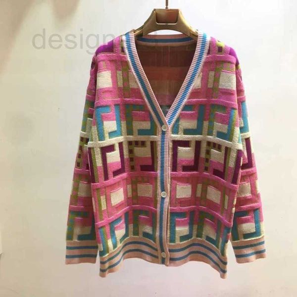 women's sweaters designer autumn/winter new v-neck style small fragrance versatile colorful f letter embroidery knitted cardigan sweate, White;black
women's sweaters designer autumn/winter new v-neck style small fragrance versatile colorful f letter embroidery knitted cardigan sweate, White;black
