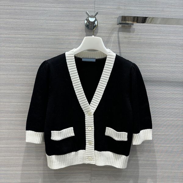 2023 spring black contrast color embroidery knitted cardigan sweater 3/4 sleeve v-neck panelled single-breasted sweaters w3da10, White;black
2023 spring black contrast color embroidery knitted cardigan sweater 3/4 sleeve v-neck panelled single-breasted sweaters w3da10, White;black