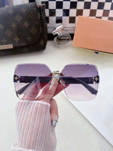 2023 wall frame women sunglasses hd nylon sheet four-leaf clover elements retro style fit type 5a quality, White;black
2023 wall frame women sunglasses hd nylon sheet four-leaf clover elements retro style fit type 5a quality, White;black