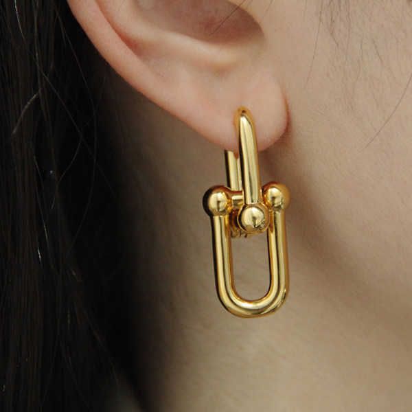 charm big brand customization ni ni's same european and american ins personalized european and american style u-shaped bamboo link earr, Golden
charm big brand customization ni ni's same european and american ins personalized european and american style u-shaped bamboo link earr, Golden