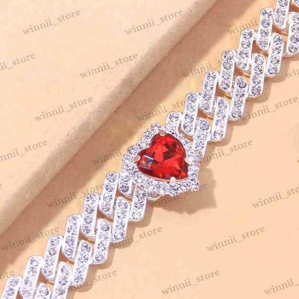 anklets fashion heart anklet rhinestone chain bracelet for women rapper new ice out link anklets jewelry 2023 r230410, Red;blue
anklets fashion heart anklet rhinestone chain bracelet for women rapper new ice out link anklets jewelry 2023 r230410, Red;blue