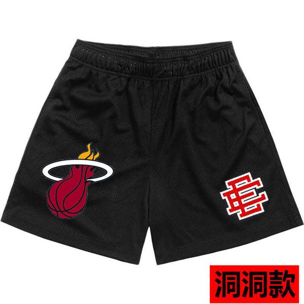 men's shorts 2023 summer new casual sports quick dry shorts men's american fashion brand large ee printed beach pants, White;black
men's shorts 2023 summer new casual sports quick dry shorts men's american fashion brand large ee printed beach pants, White;black