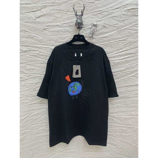 2023 womens designer t shirt tracksuit shirt high edition love earth double sleeve front back printed loose fit men women, White;black
2023 womens designer t shirt tracksuit shirt high edition love earth double sleeve front back printed loose fit men women, White;black