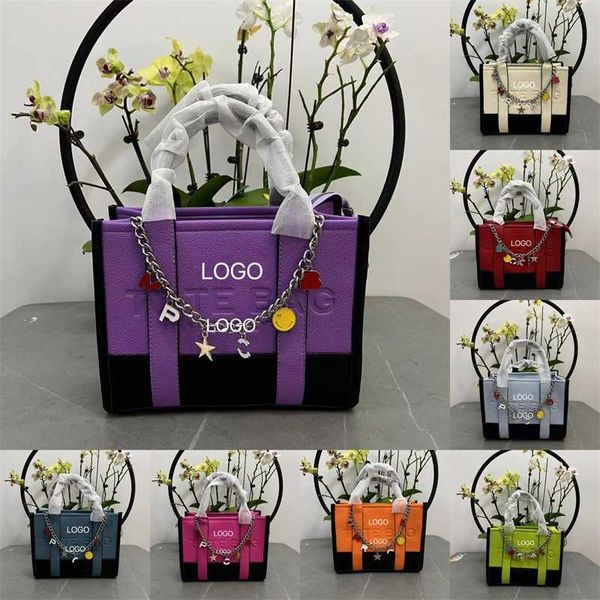 2023 new spring/summer pu colored tote women's bag fashion style versatile cross shoulder handbag ba
2023 new spring/summer pu colored tote women's bag fashion style versatile cross shoulder handbag ba