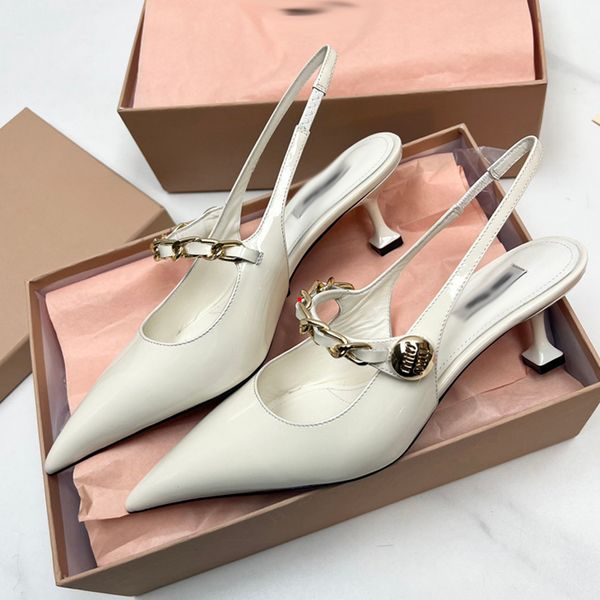 2023 fashion designer high heels dress shoes sandals women luxury glitter rivets triple black white patent leather suede party womens weddin
2023 fashion designer high heels dress shoes sandals women luxury glitter rivets triple black white patent leather suede party womens weddin