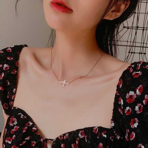 van clover necklace four leaf chain jewelry colorless titanium steel butterfly women's collar chain ins swan small man waist jewelry gi, Silver
van clover necklace four leaf chain jewelry colorless titanium steel butterfly women's collar chain ins swan small man waist jewelry gi, Silver