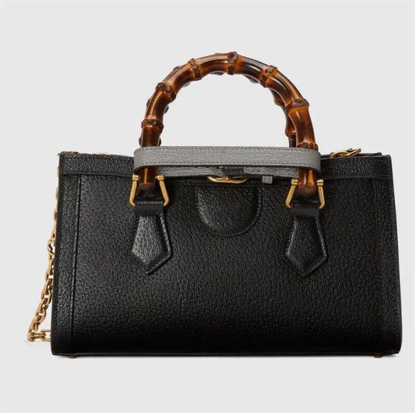 Triomphe Bucket Designer Fashion Bags Shoulder Luxurious Bags Handbags Woman Lady women's Luxury tote purse handbag message bags cluth top quality Brand classic c3, Black
Triomphe Bucket Designer Fashion Bags Shoulder Luxurious Bags Handbags Woman Lady women's Luxury tote purse handbag message bags cluth top quality Brand classic c3, Black