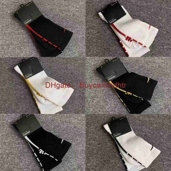 fashion brand men's cotton socks classic black white women men breathable mixing football basketball sports ankle sock breathable winte
fashion brand men's cotton socks classic black white women men breathable mixing football basketball sports ankle sock breathable winte