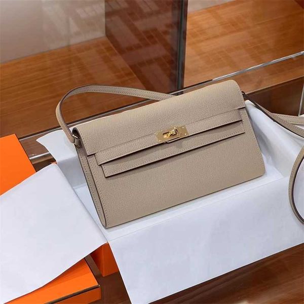 generation handmade wax thread leather bag portable crossbody small square textured women's
generation handmade wax thread leather bag portable crossbody small square textured women's