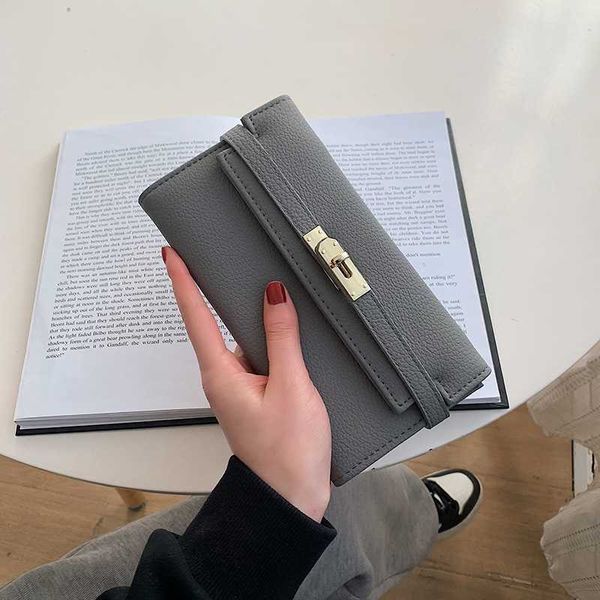 wallet women's long style high capacity handheld bag 2023 new multifunctional fashion leather clip money card tide
wallet women's long style high capacity handheld bag 2023 new multifunctional fashion leather clip money card tide