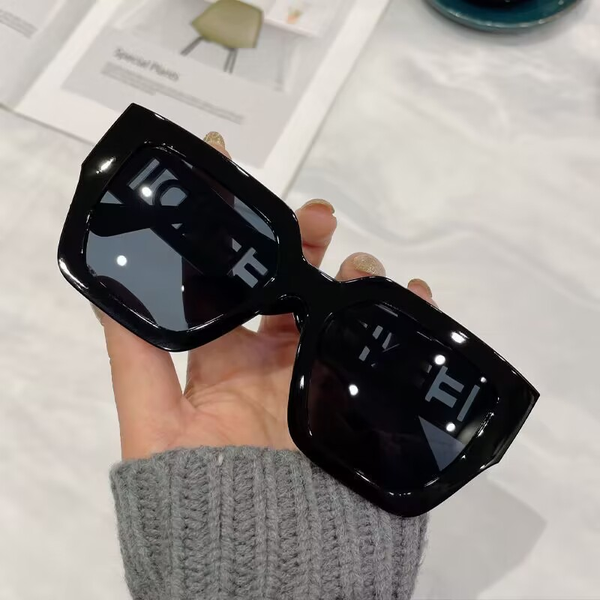 2023 sunglasses women's summer sun with sunglasses with round face and new uv-proof makeup artifact sunglasses womens fashion, White;black
2023 sunglasses women's summer sun with sunglasses with round face and new uv-proof makeup artifact sunglasses womens fashion, White;black