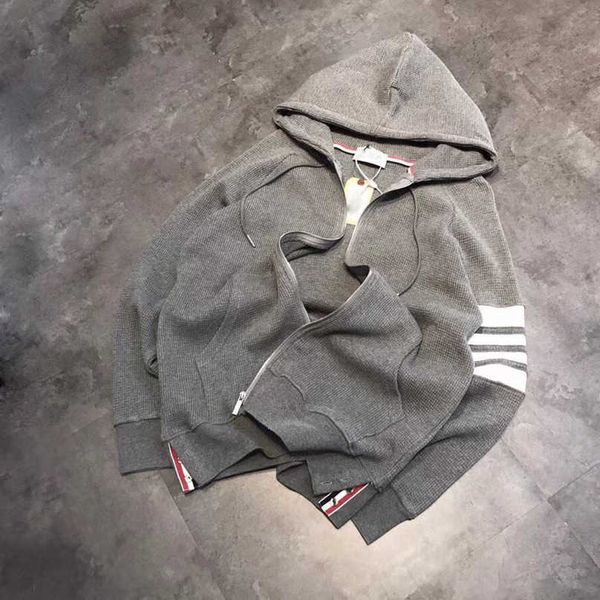 luxury designer women t shirt shirt high edition 23 spring yarn-dyed four bar contrast waffle hoodie zipper long sleeve cardigan, Black
luxury designer women t shirt shirt high edition 23 spring yarn-dyed four bar contrast waffle hoodie zipper long sleeve cardigan, Black