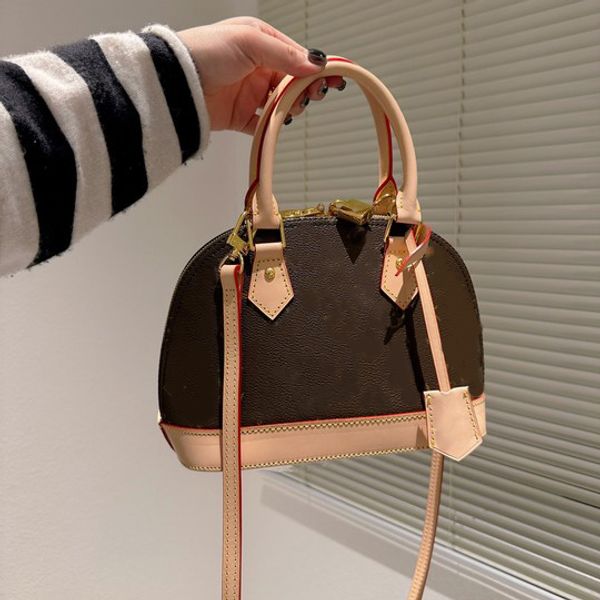 fashion summer beach tote bag travel handbags luxury crossbody pu leather shopping cross body vintage shell bags artwork totes wholesale
fashion summer beach tote bag travel handbags luxury crossbody pu leather shopping cross body vintage shell bags artwork totes wholesale