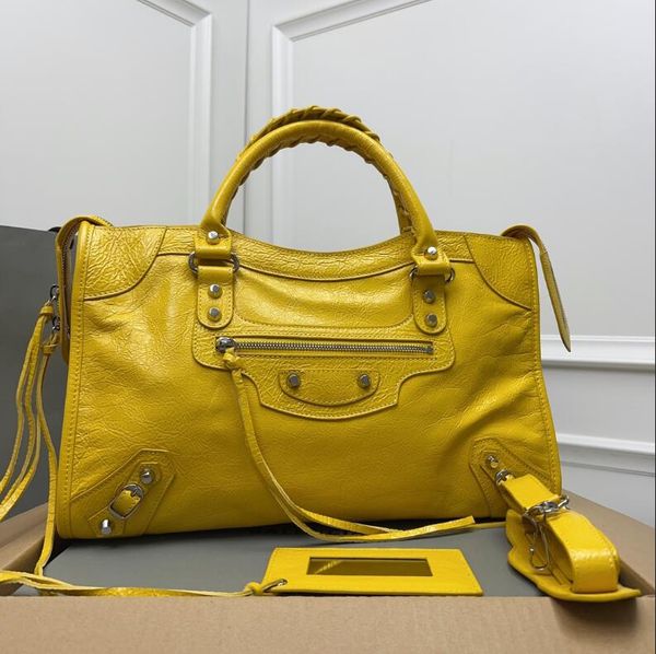 luxurious fashion neo motorcycle bags tier quality city bag designer bag lady yellow crack sheepskin handbag shoulder bags tote shopping bag
luxurious fashion neo motorcycle bags tier quality city bag designer bag lady yellow crack sheepskin handbag shoulder bags tote shopping bag