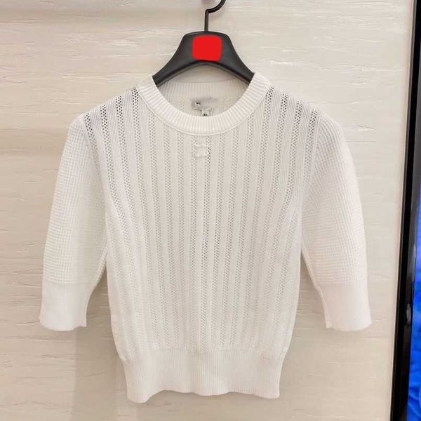 2023 womens designer t shirt tracksuit shirt spring 2023 celebrity embroidery cutout temperament sweet pullover round neck sleeve knitted wo, White;black
2023 womens designer t shirt tracksuit shirt spring 2023 celebrity embroidery cutout temperament sweet pullover round neck sleeve knitted wo, White;black
