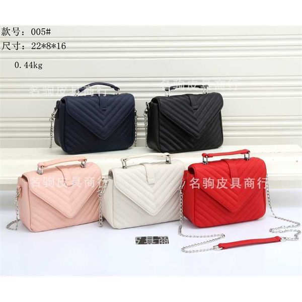 luxury handbags designer bag 2023 soft face chain bag korean stereo small square handle middle zipper lychee embroidery line bag clutch
luxury handbags designer bag 2023 soft face chain bag korean stereo small square handle middle zipper lychee embroidery line bag clutch
