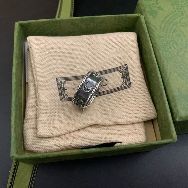 luxury designer ring classic men and women silver pair ring hip-hop trendy couple letter ring fashion versatile personality accessories acce
luxury designer ring classic men and women silver pair ring hip-hop trendy couple letter ring fashion versatile personality accessories acce